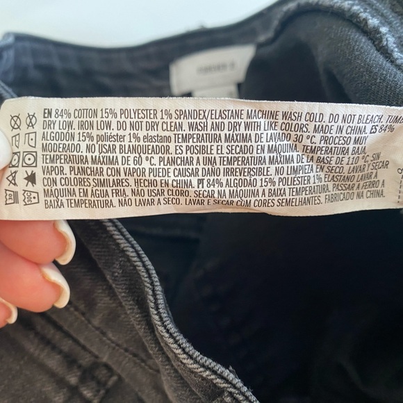 Forever 21 Wide Straight-leg Distressed Black Jeans Size 28 - Picture 7 of 7